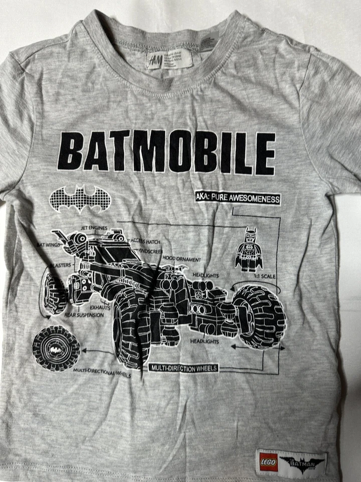 Preowned- H&M S/S Lego Batmobile Shirt Boys (Size 4Y-6Y) - Image 2 of 4
