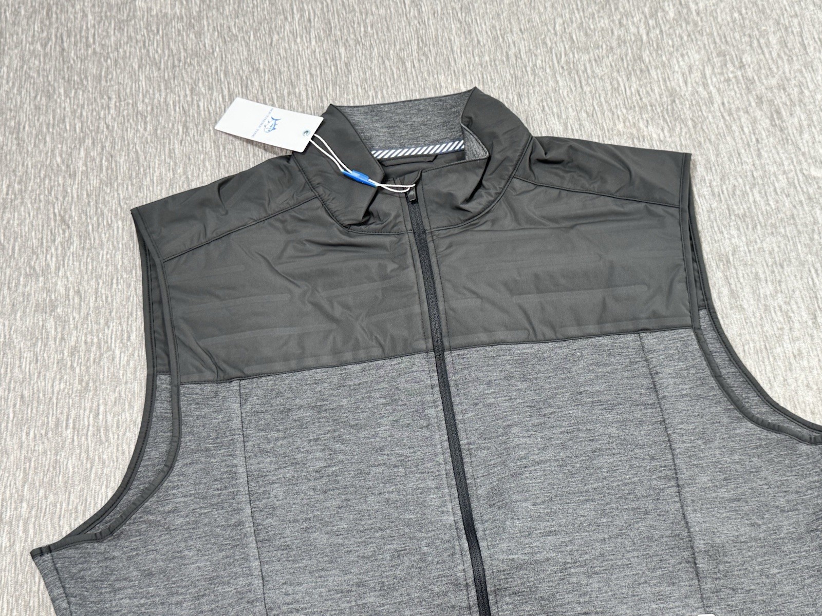 Southern Tide Vest Mens Large Black Gray Coligny Quilted Full Zip Outdoors NEW - second product detail image