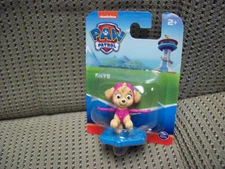 Skye, Nickelodeon 2" Paw Patrol Mini Figure/Cake Topper  by Spinmaster