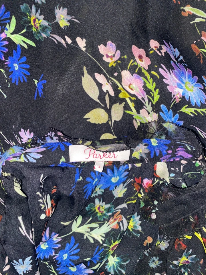 BLUSA/TOP DE SEDA PARKER FLORAL HOMBRO FRÍO TALLA PEQUEÑA Foto 4 de 4