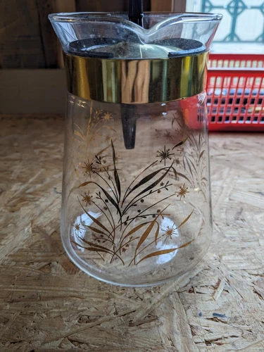 Vintage Pyrex Coffee Carafe With Gold Floral/Atomic  Designs  6 cup