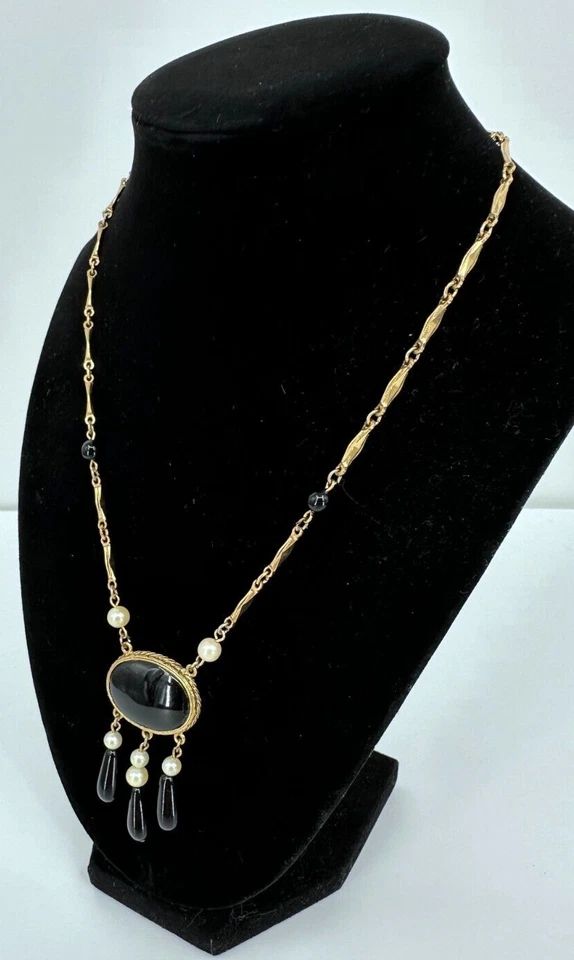 1928 Gold Tone Black Glass Onyx Oval Cartouche Faux Pearl Pendant Necklace - Image 2 of 4