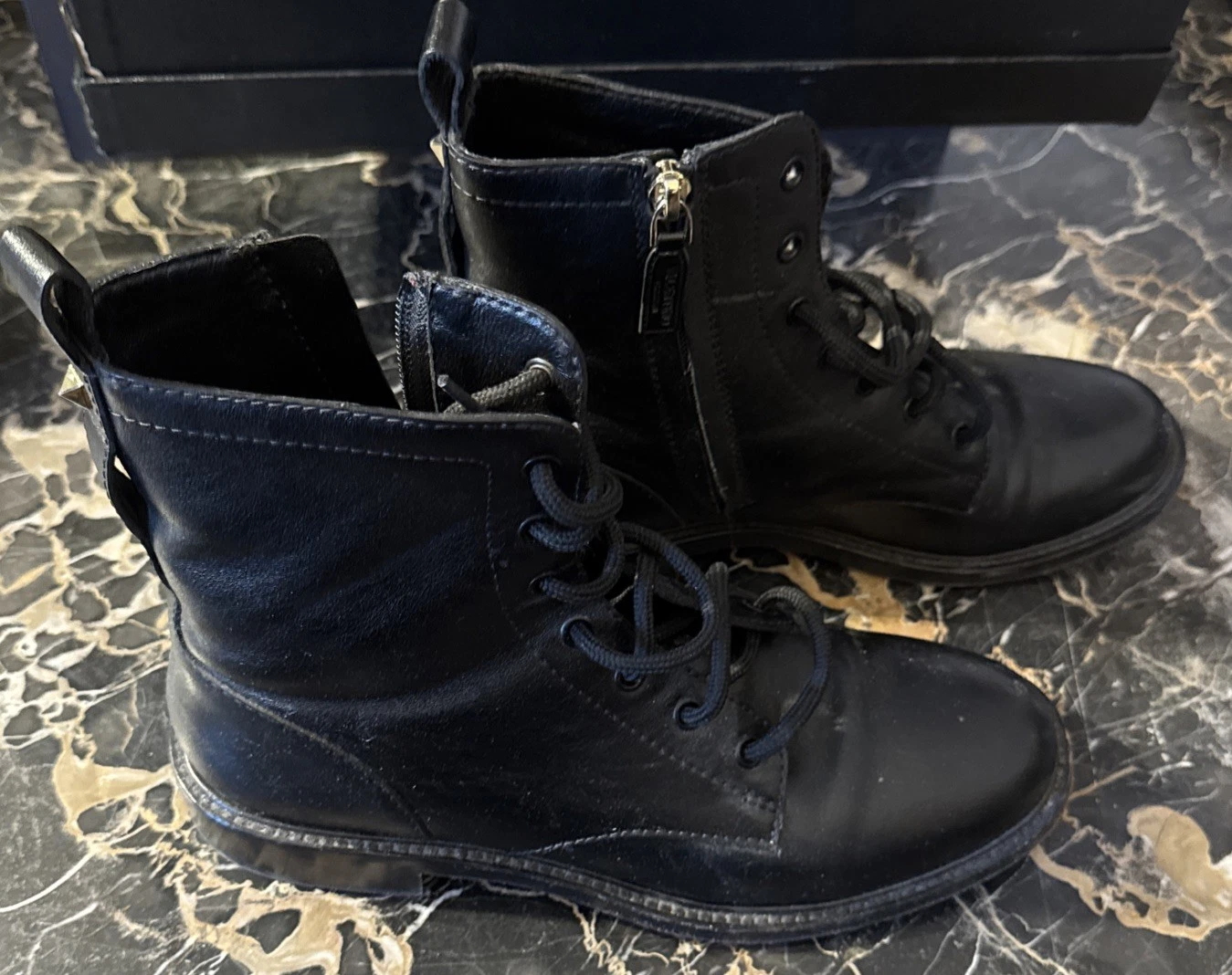 Valentino — Valentino Garavani Women'sBlack Leather AnkleBoot Rockstud Zip LaceUp Size 39.5p