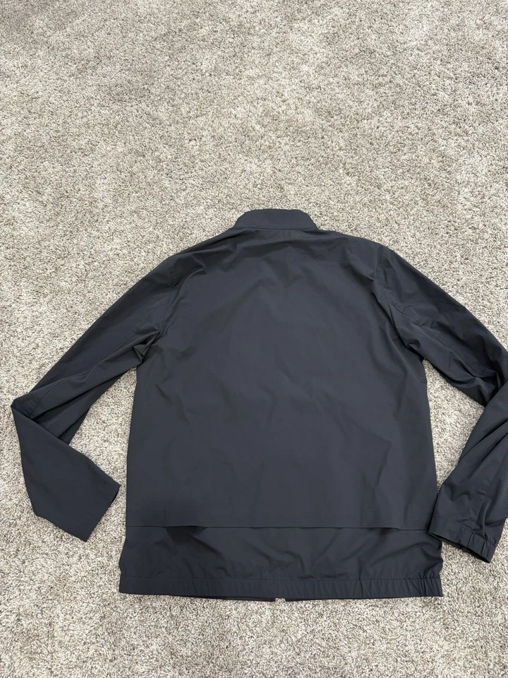 Chaqueta cortavientos Theory Scotty Bevan frontal con cremallera en talla mediana negra Foto 2 de 4