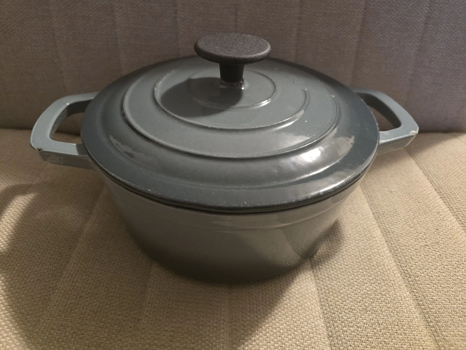 Smith & Clark Ironworks 3 Qt Enameled Cast Iron Dutch Oven Blue/Green
Opens in a new window or tab
