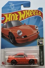2023 Hot Wheels RETRO RACERS 8/10 Porsche 911 Carrera RS 2.7 125/250 (Int. Card)