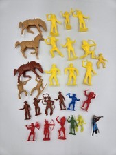 Cowboys and Indians Lot Of 27 Figures Unbranded Western Retro Novel Plastic VTG