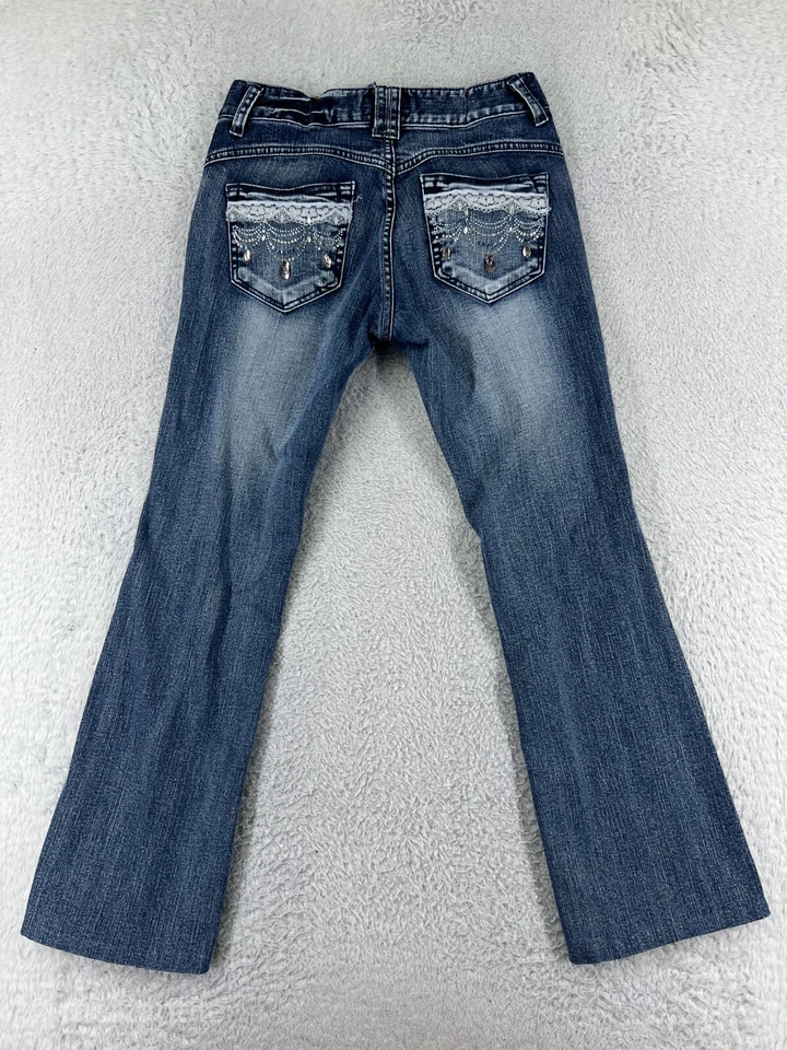 Pantalones de mezclilla 6th Avenue para mujer azules medianos corte botín adornados encaje brillante Foto 2 de 4