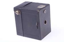 UNBRANDED SNAP 16 BOX CAMERA 3X4CM ON 127 ROLL FILM CARDBOARD MENISCUS LENS