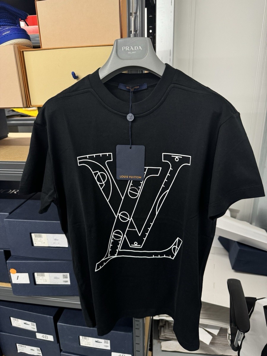 LV×NBA Basketball Short-Sleeved T-shirt. Louis Vuitton x NBA
