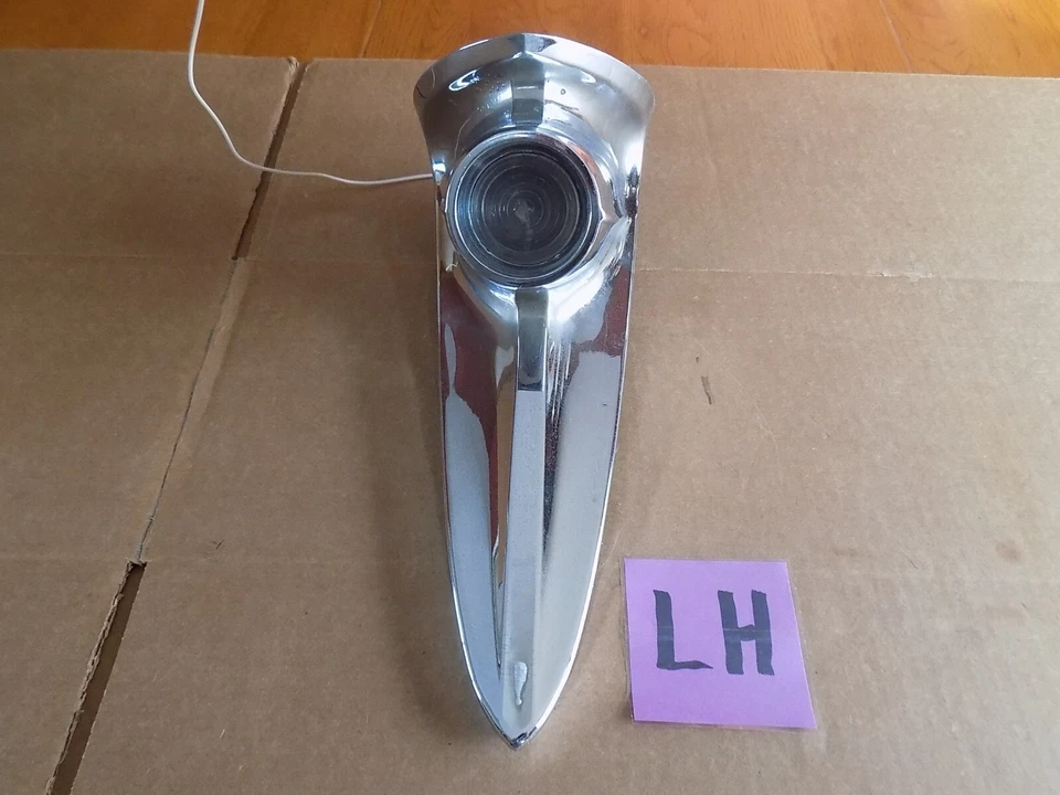 Chrysler Windsor LH 1961 cromo aleta trasera moldura retroceso luz montaje bombilla Foto 2 de 4