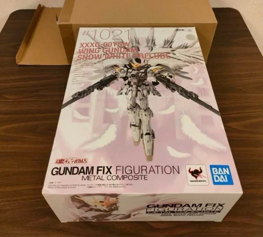 GUNDAM FIX FIGURATION METAL COMPOSITE WING GUNDAM SNOW WHITE