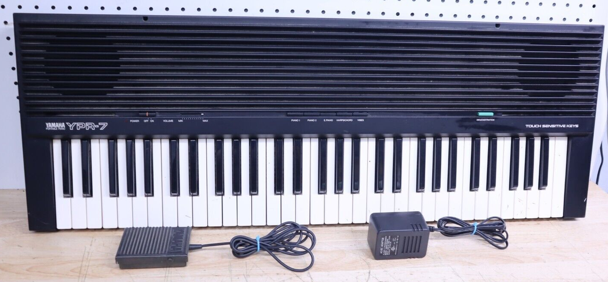 Nice Used Vintage Yamaha YPR-7 61-Note Portable Piano Keyboard