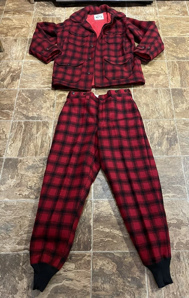 Vintage Woolrich Mackinaw Plaid Wool Hunting Suit 40 Jacket & 32x32 Pant Set - Image 2 of 4