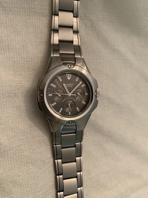 Casio Edifice Men's Chronograph Quartz Watch EF-302  NEW BATTERY