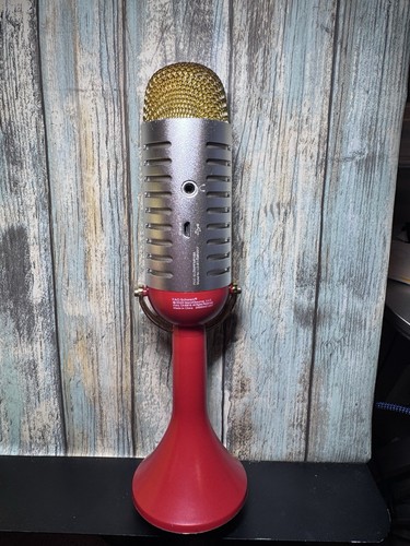 FAO Schwarz Bluetooth Microphone Gold Vintage Style Musical Stream & Sing Songs