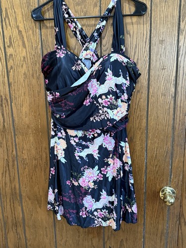 BNWT WOMEN'S PLUS SIZE COCOPEAR ONE PIECE FLORAL BATHING SUIT 3XL