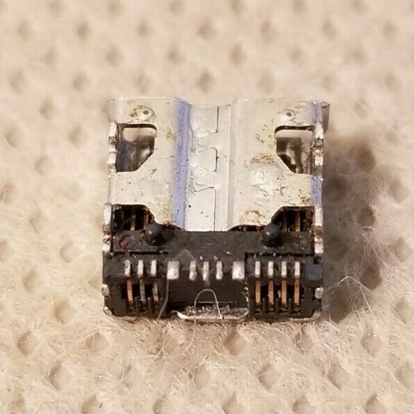 Nuevo puerto de carga HTC OEM MicroUSB 2.0 - DROID INCREÍBLE ADR6300 WINDOWS PHONE 8S Foto 4 de 4