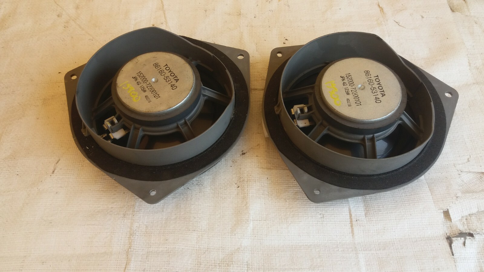2003 Lexus Is300 Toyota LH RH Front Door Speakers OEM 86160-53140 