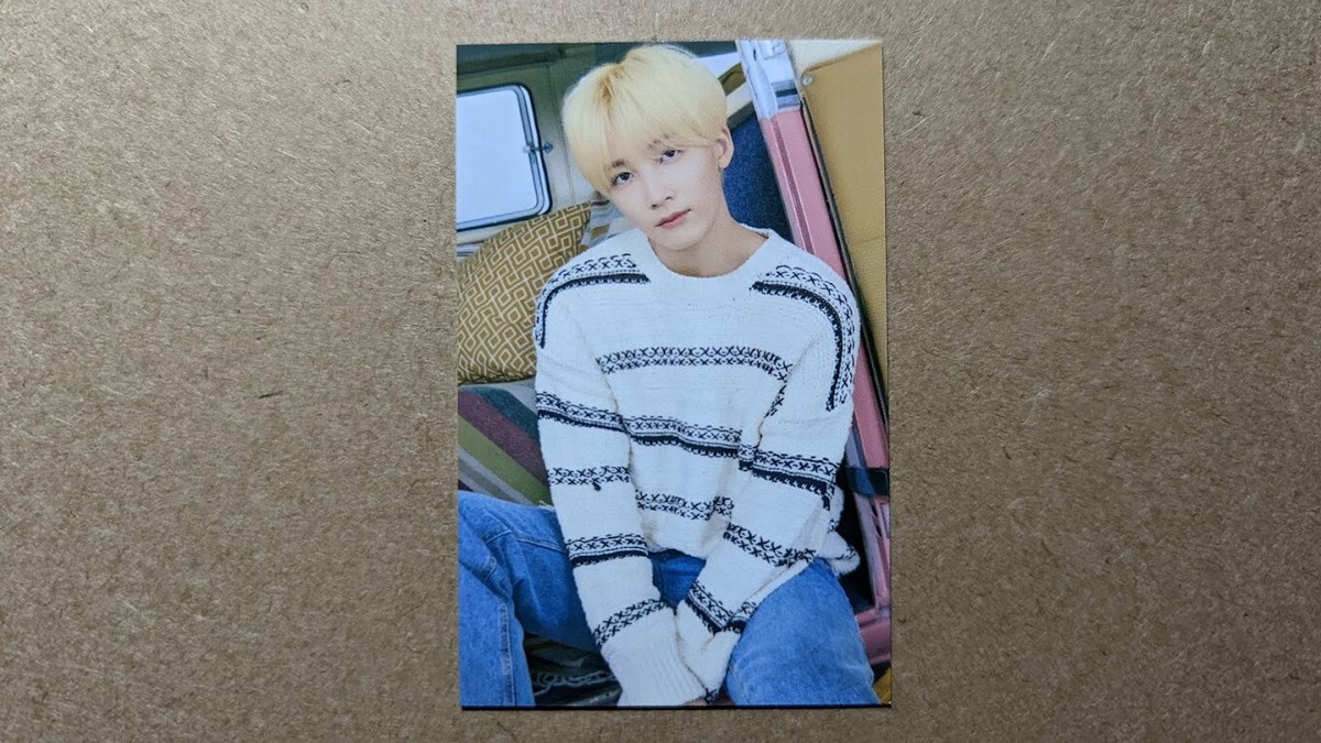 SEVENTEEN CARAT LAND 2019 Official Trading Photocard - Jeonghan