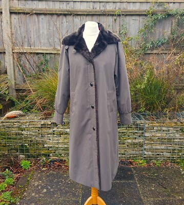Vintage Dannimac Royale Collection Padded Coat Mac Brown Faux