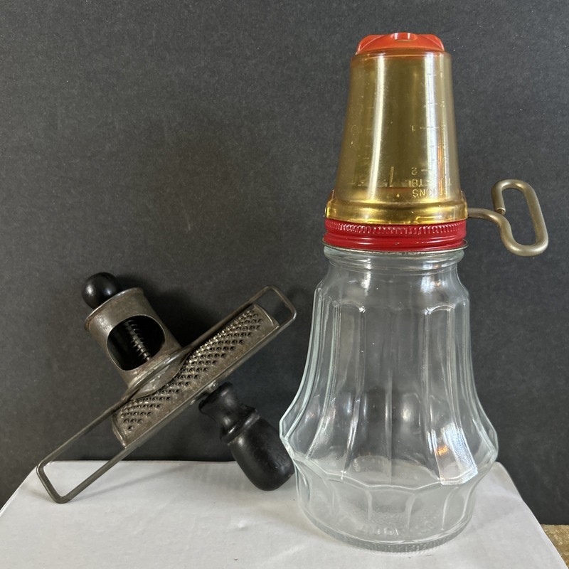VINTAGE FEDERAL TOOL CORP CHICAGO GLASS NUT GRINDER CHOPPER And NUTMEG GRINDER