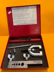 Snap-on TF-528-B Tube and Flaring Tool Set Point