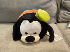 Disney Tsum Tsum Medium Plush 12  NWT: Goofy