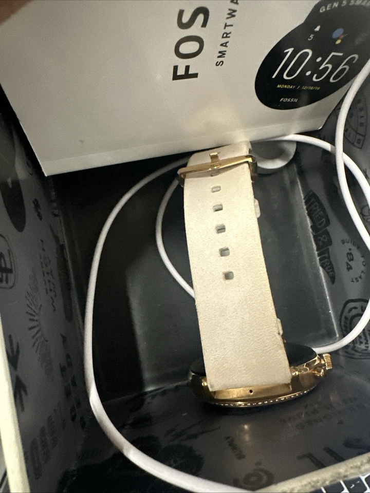 ⚡️Fossil FTW6054 Gen 5 Touchscreen Smartwatch - Image 2 of 2