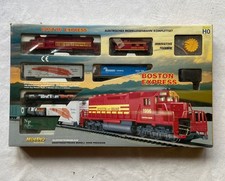 Modelleisenbahn Starterset mit Diesellok und Güterwagen Boston Express v  Mehano