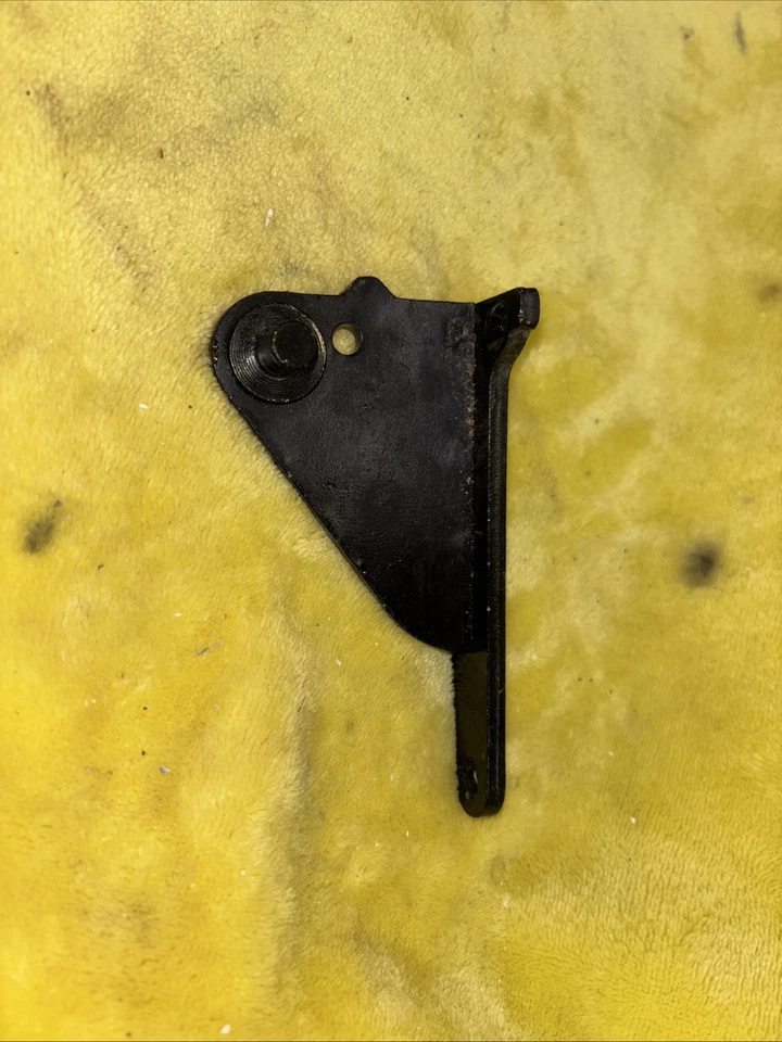 Bisagra central izquierda para refrigerador Maytag # 67006442 - ENVÍO GRATUITO Foto 2 de 3