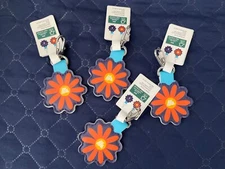 NEW ALDI Gear Keychain quarter Holder - Flower design