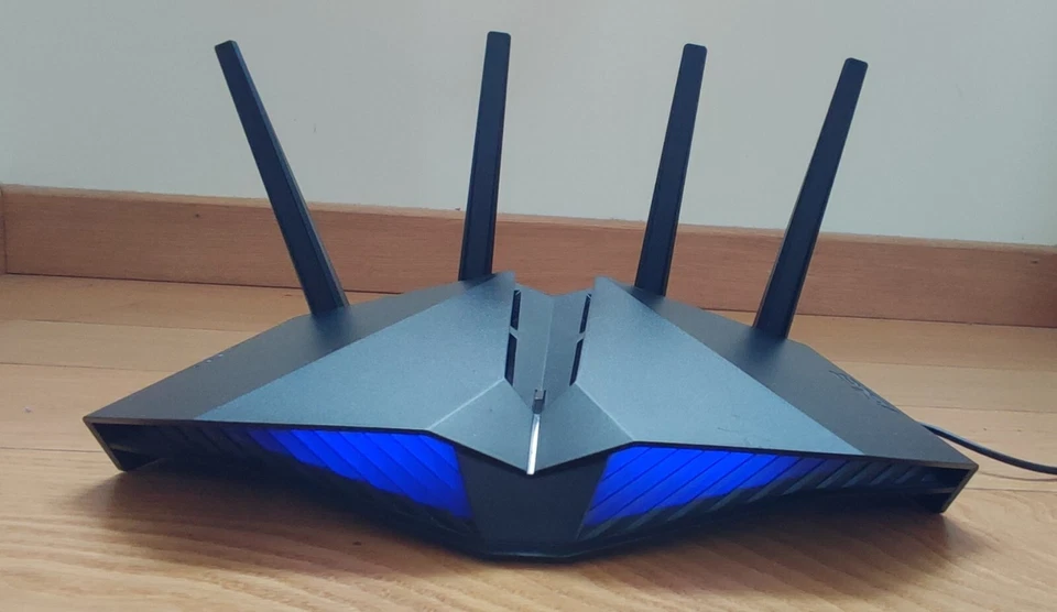 Asus Rt -AX82U - Routeur gaming AX5400 avec Wi-Fi 6 (802.11ax) double bande - Photo 3/4