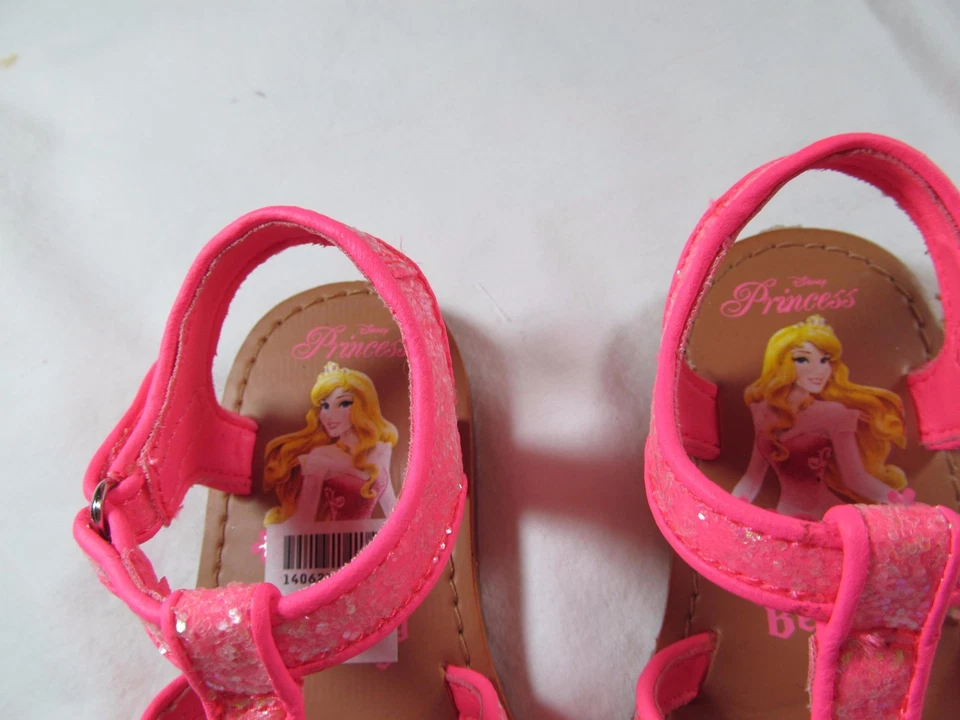 Sandálias rosa quente tamanho 5 1/2 criança nova com etiquetas para meninas Disney Princess Sleep Beauty - Imagem 4 de 4