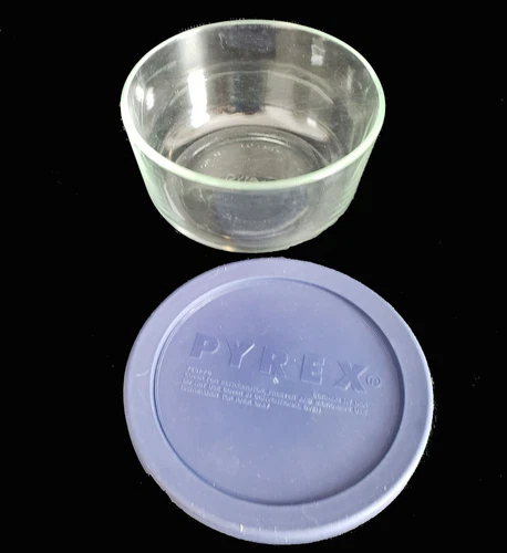 Pyrex storage 1 Quart Clear glass bowl 7201 with 7201-PC Blue lid