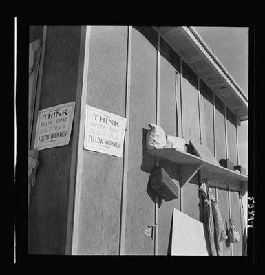 Photo:Las Vegas Nevada 1942 Basic Magnesium Plant Tool Shed Safety Sign