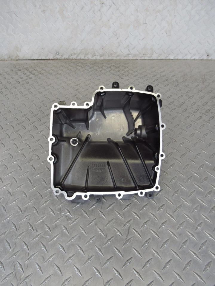 16 TRIUMPH STREET TRIPLE 675R 2016 ABS MOTOR FONDO CÁRTER DE ACEITE Foto 2 de 4