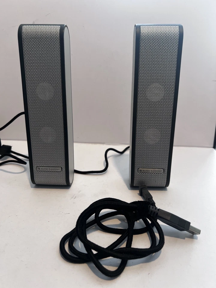 Altec Lansing XT1 Portable 2.0 USB PC Speakers - Complete - Excellent Condition - Image 2 of 4
