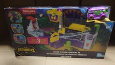 Fisher-Price DC Batwheels Toy Car Playset Legion of Zoom Launching HQ with Ramp