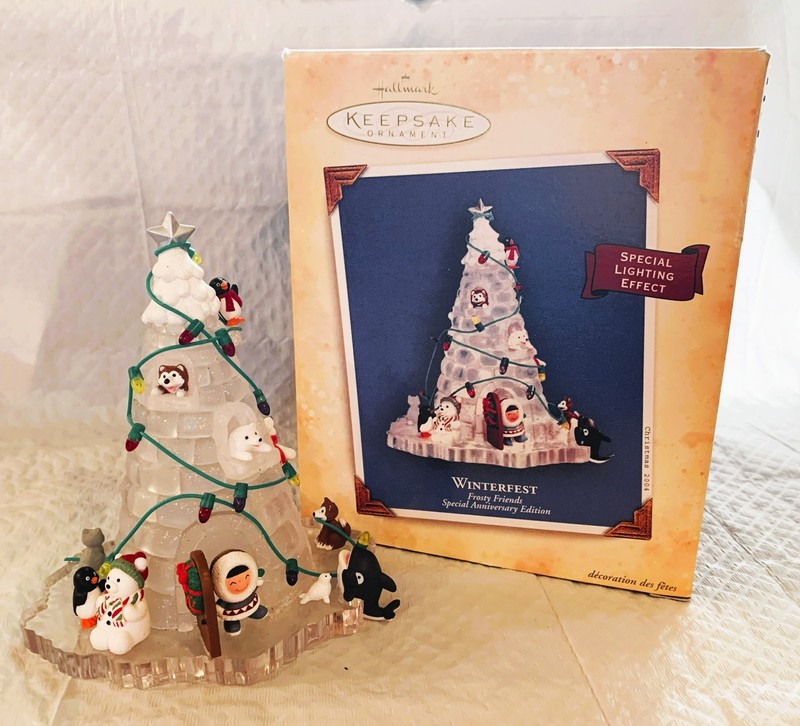 VTG WINTERFEST frosty friends HALLMARK CHRISTMAS ORNAMENT ’04 lighting effect bx