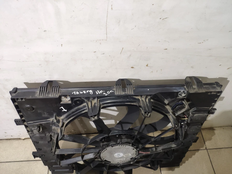 VW Touareg 7P5 Refroidissement Moteur Ventilateur Housse 7P0121207A 3.0 Diesel - Photo 3/4