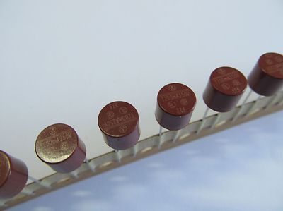 10 Stück/pcs TR5 200mA T träge 0,2A Micro-Fuse Littelfuse Sicherung 37402000000