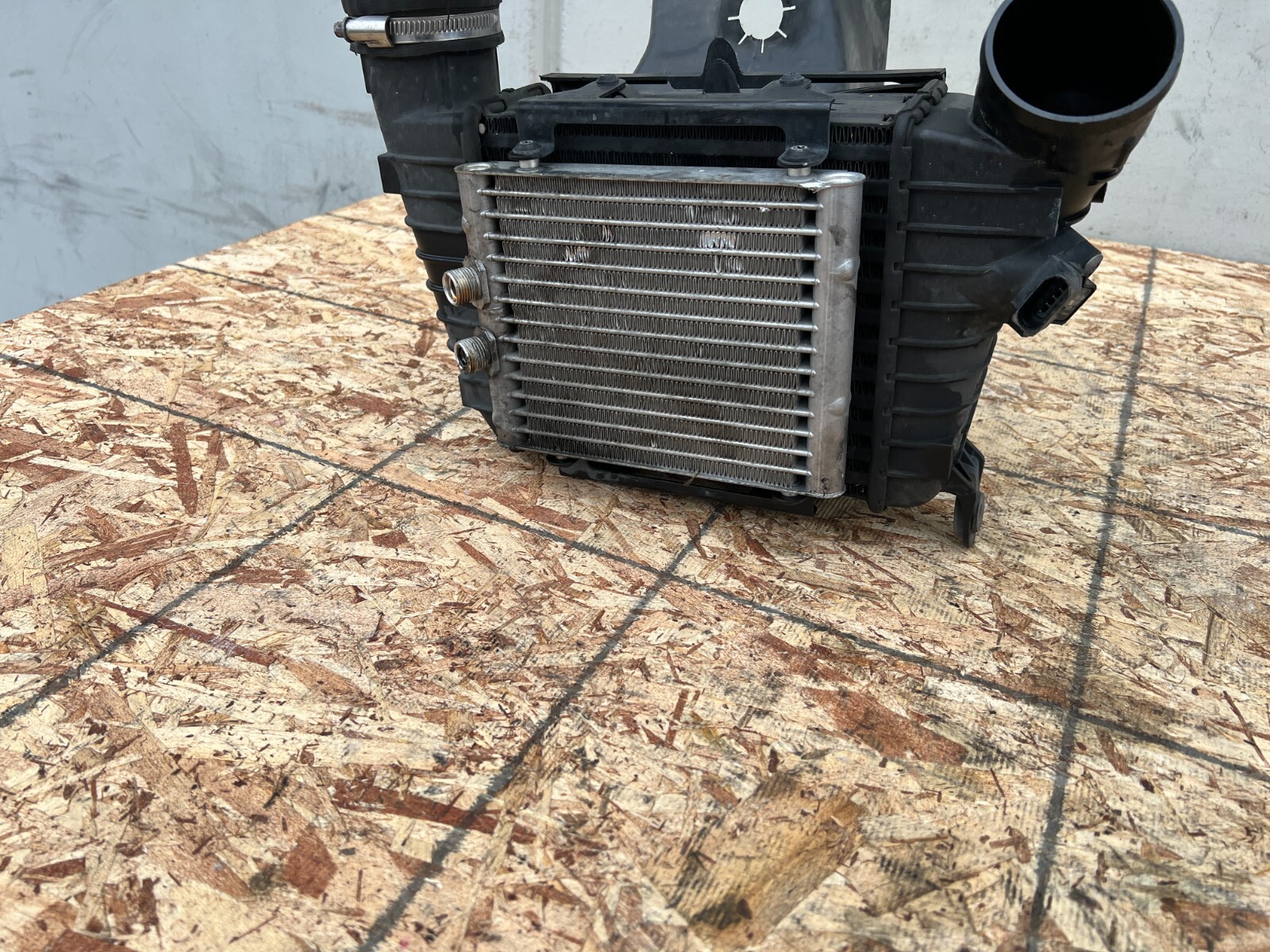 OIL COOLER INTERCOOLER RADIATOR BENTLEY FLYING SPUR GT GTC (2004-2012) OEM