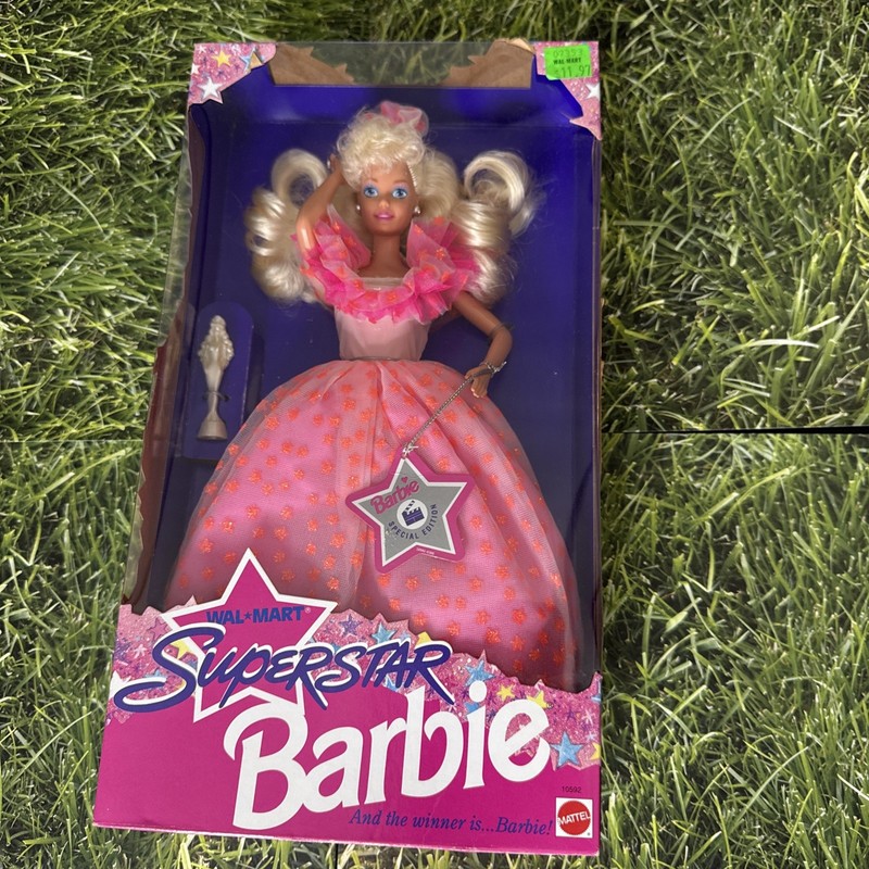 Barbie Vintage Superstar Barbie doll Mattel 1993 W/Box Damaged Box