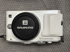 OLYMPUS PEN Lite E-PL6 16.1MP DSLR Camera 0001