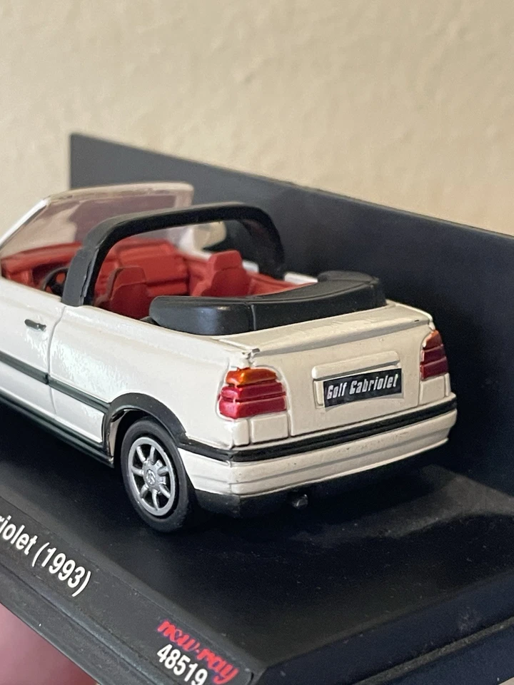 Nuevo Ray Volkswagen Golf Cabriolet 1993 blanco 1/43 de colección Foto 3 de 4