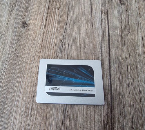 Crucial MX500 2,5-Zoll 1TB SATA III Interne SSD (CT1000MX500SSD1)