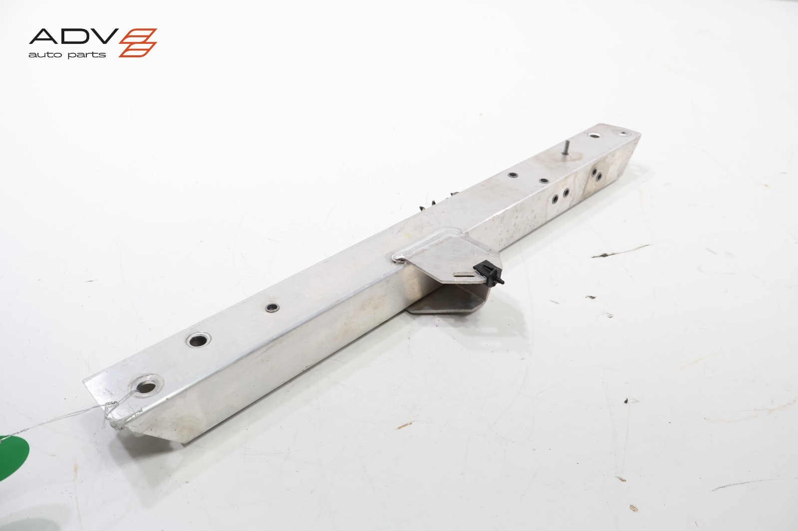 2017-2023 AUDI R8 CONVERTIBLE REAR BODY RIGHT PASSENGER SIDE SUPPORT BRACKET OEM