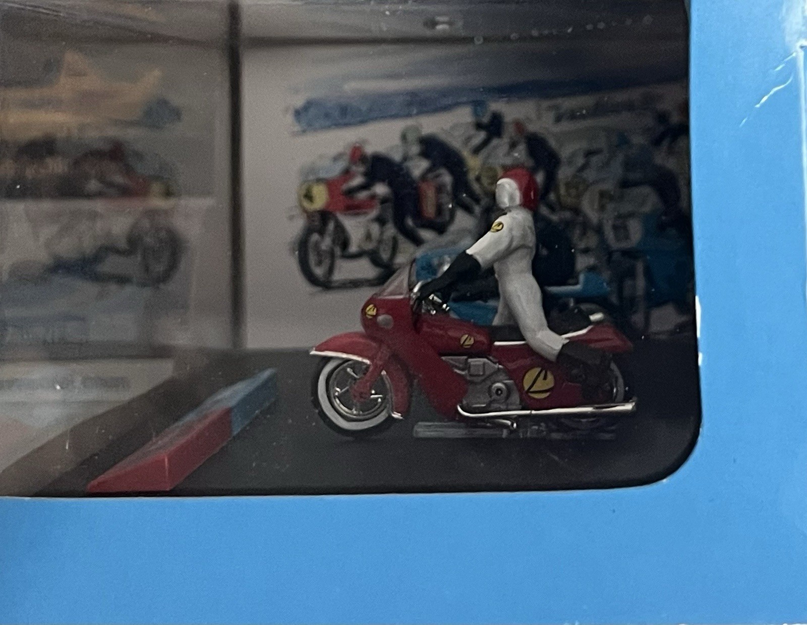 Altaya 1/43 Collection Michel Vaillant MV40 Vaillante GP 500 & Leader Mach 1