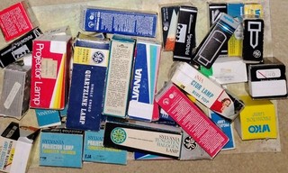 Mixed Lot Of 32 Projector Bulbs Sylvania G.E. And Others. NOS And Open Box